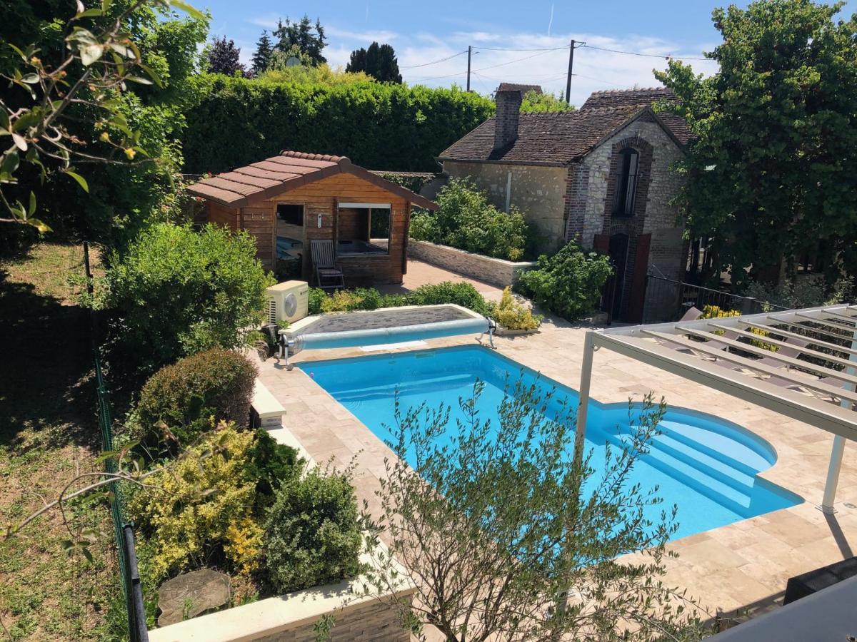 Bed and Breakfast Le Rouge & Blanc Saint-Maurice-le-Vieil Экстерьер фото