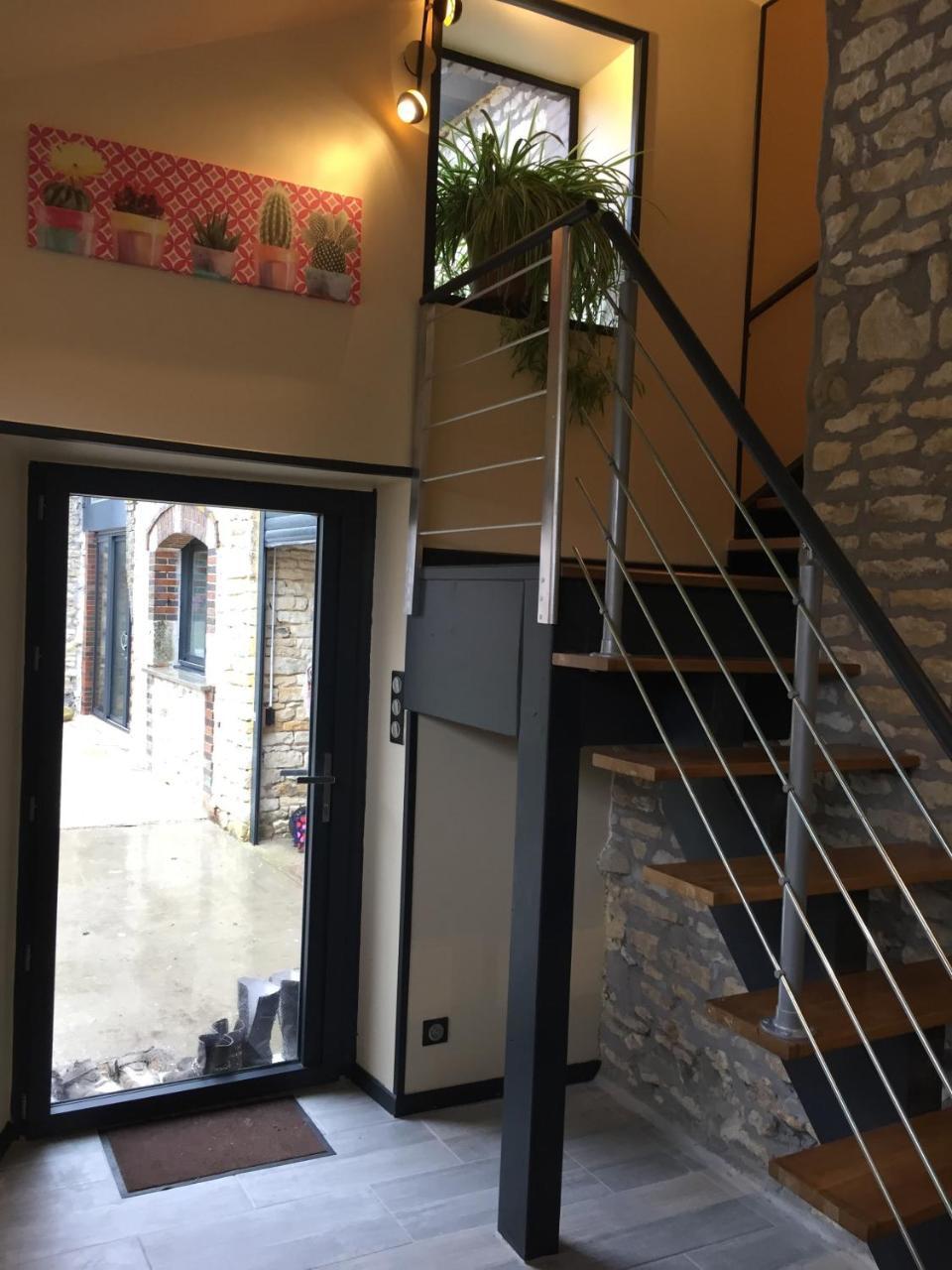 Bed and Breakfast Le Rouge & Blanc Saint-Maurice-le-Vieil Экстерьер фото