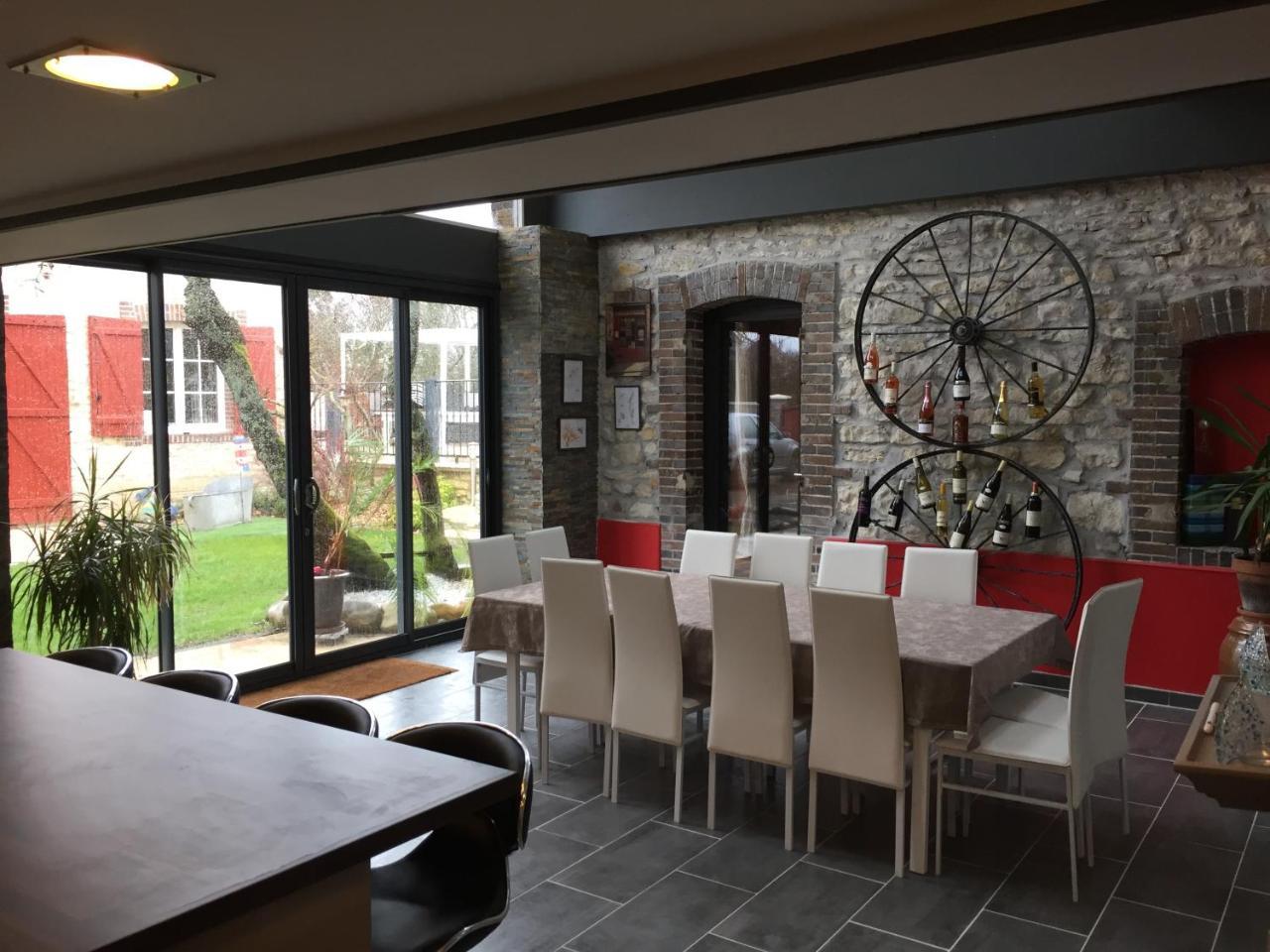Bed and Breakfast Le Rouge & Blanc Saint-Maurice-le-Vieil Экстерьер фото
