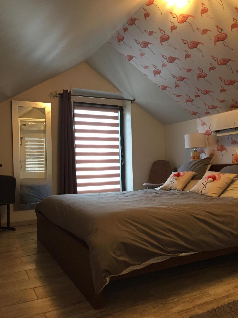 Bed and Breakfast Le Rouge & Blanc Saint-Maurice-le-Vieil Экстерьер фото