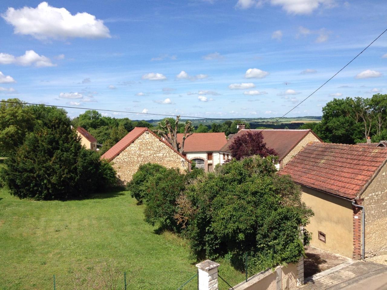 Bed and Breakfast Le Rouge & Blanc Saint-Maurice-le-Vieil Экстерьер фото
